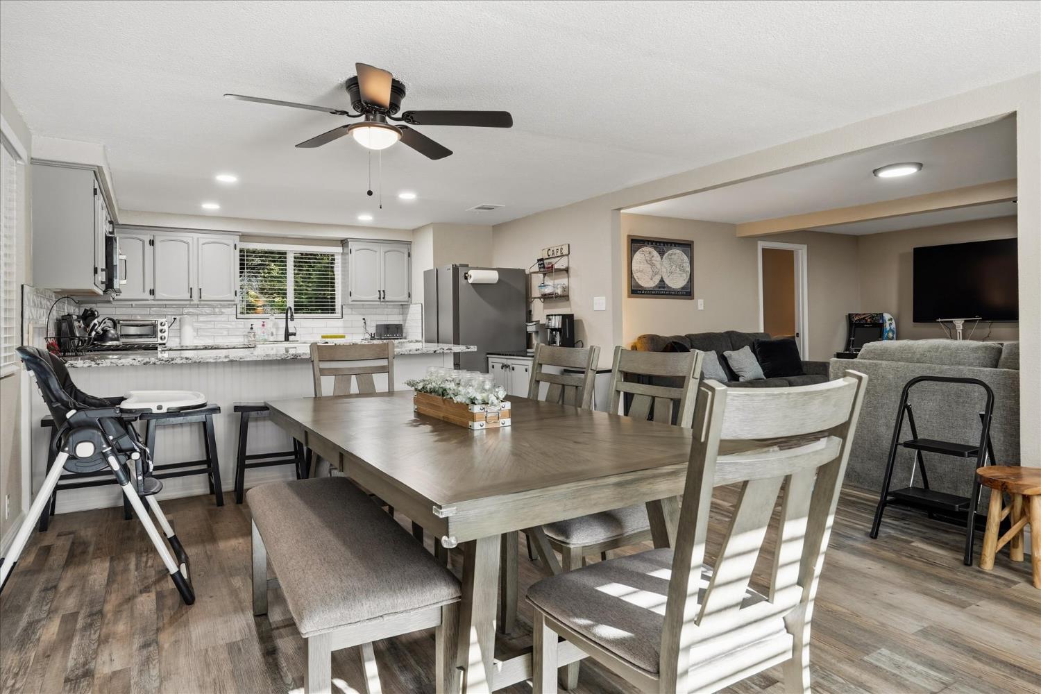 50722 Chu Ranch Rd, Oakhurst, CA 93644