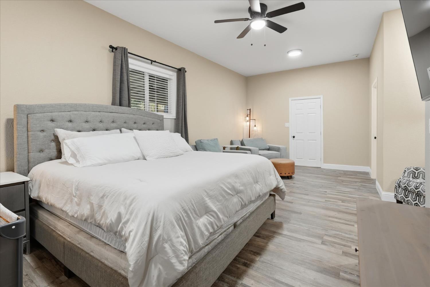 50722 Chu Ranch Rd, Oakhurst, CA 93644