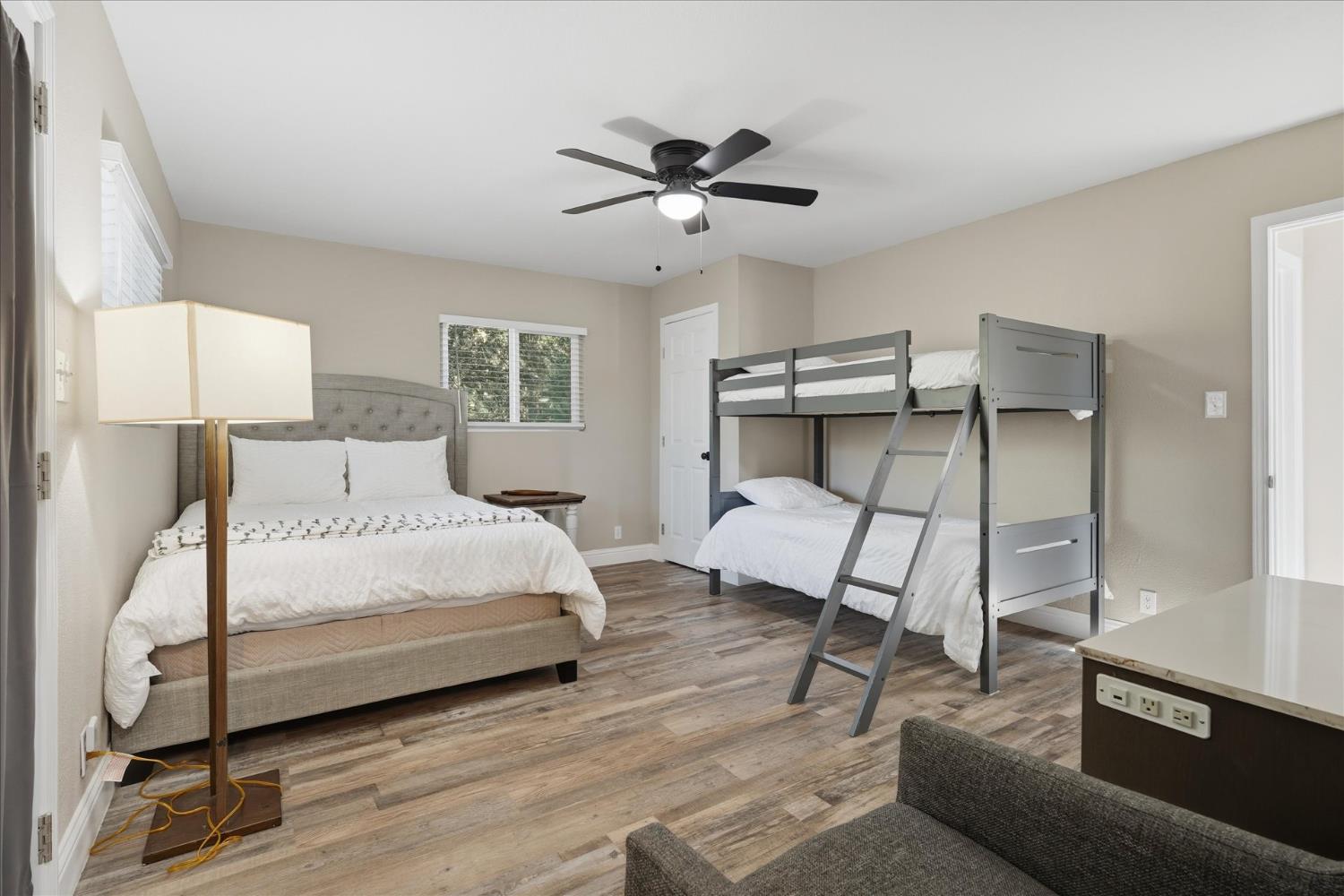 50722 Chu Ranch Rd, Oakhurst, CA 93644