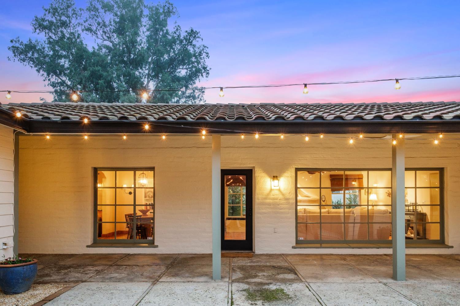 625 E Lansing Way, Fresno, CA 93704