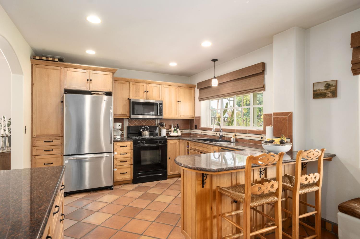 625 E Lansing Way, Fresno, CA 93704