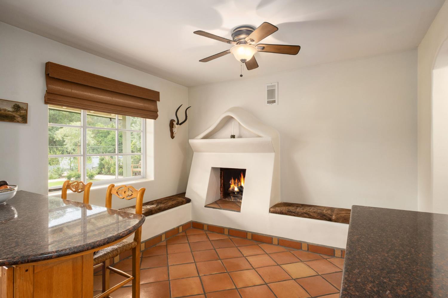 625 E Lansing Way, Fresno, CA 93704