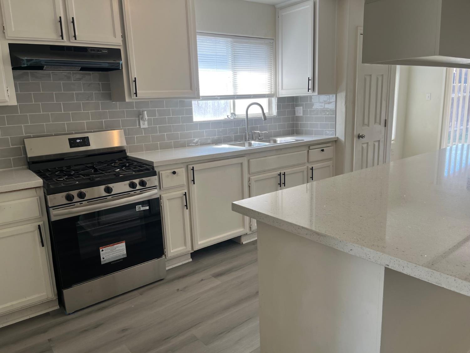 126 Clyde, Bakersfield, CA 93307