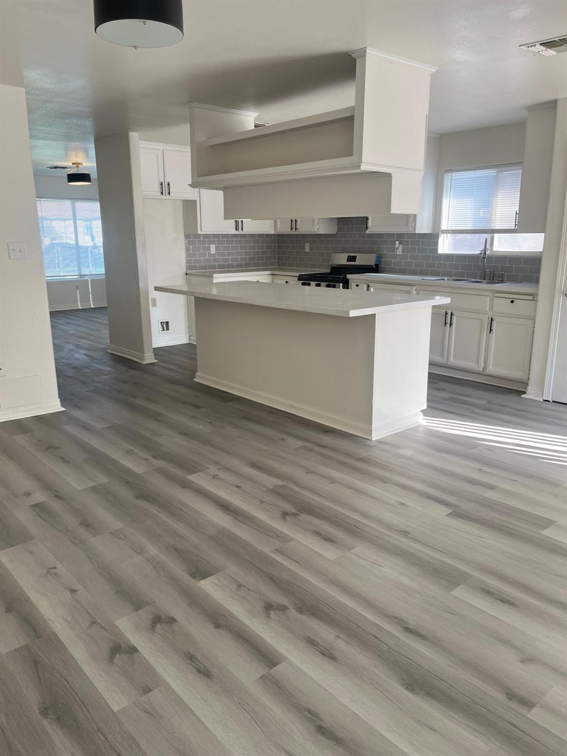 126 Clyde, Bakersfield, CA 93307