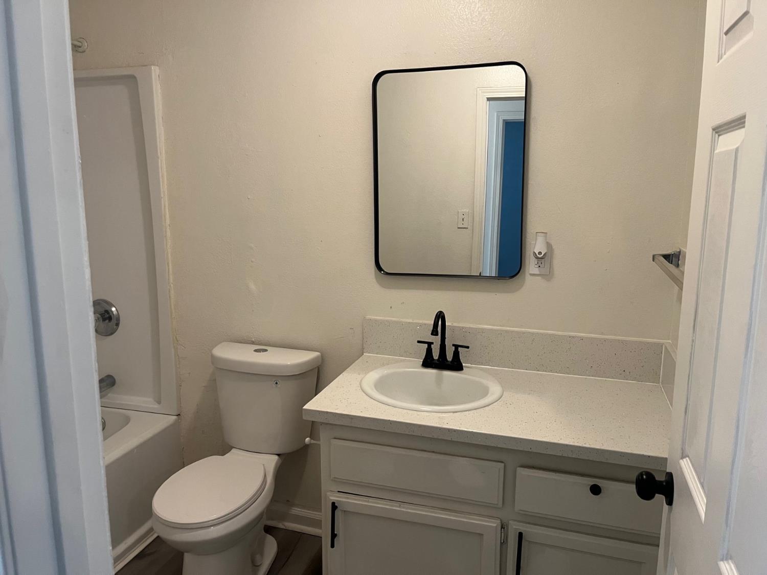 126 Clyde, Bakersfield, CA 93307