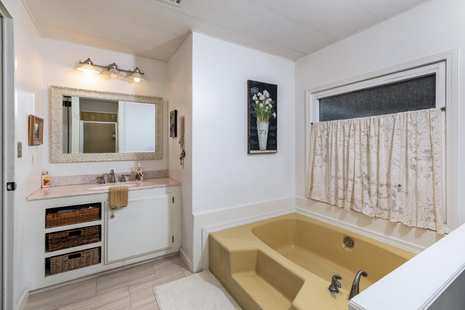 8701 Highway 41 #41, Fresno, CA 93720