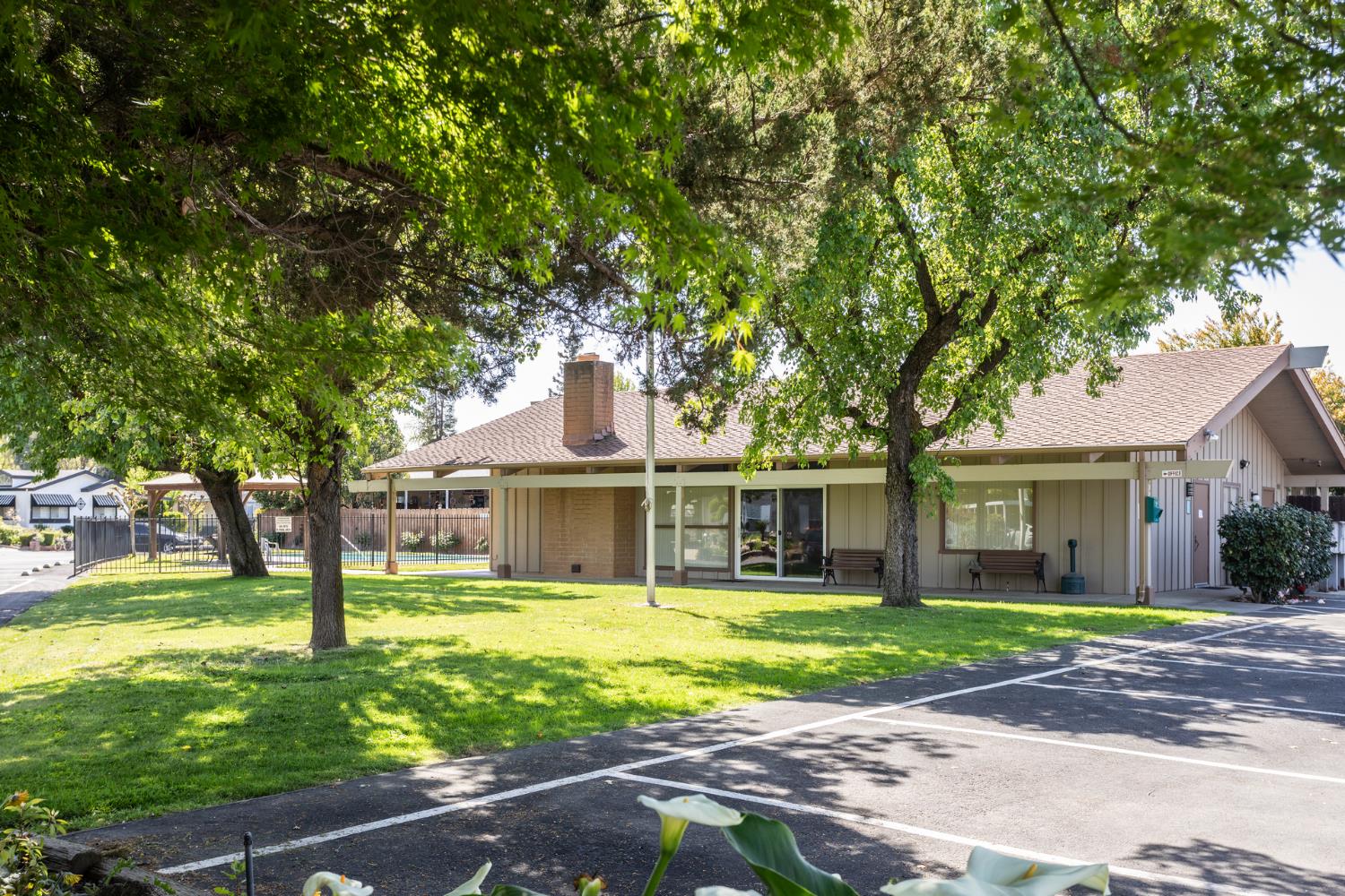8701 Highway 41 #41, Fresno, CA 93720