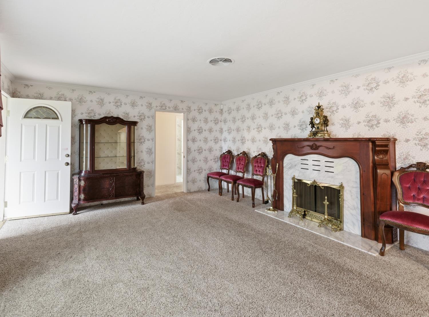 11704 E Nebraska Ave, Selma, CA 93662