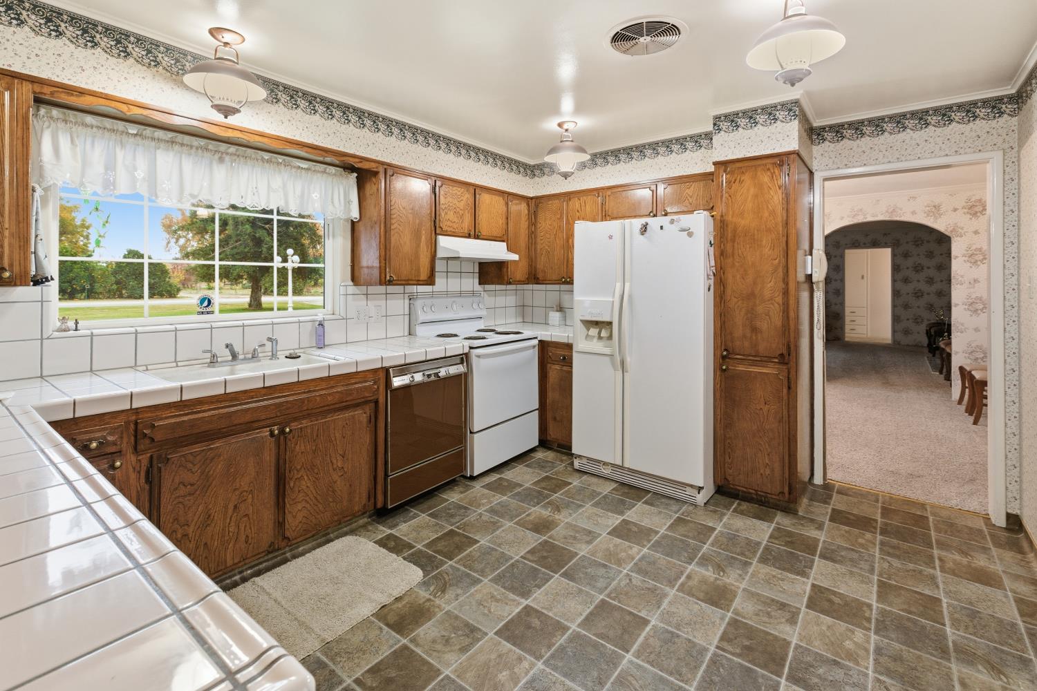 11704 E Nebraska Ave, Selma, CA 93662