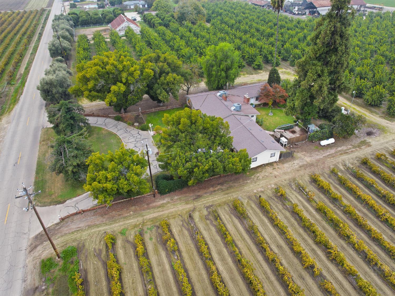 11704 E Nebraska Ave, Selma, CA 93662