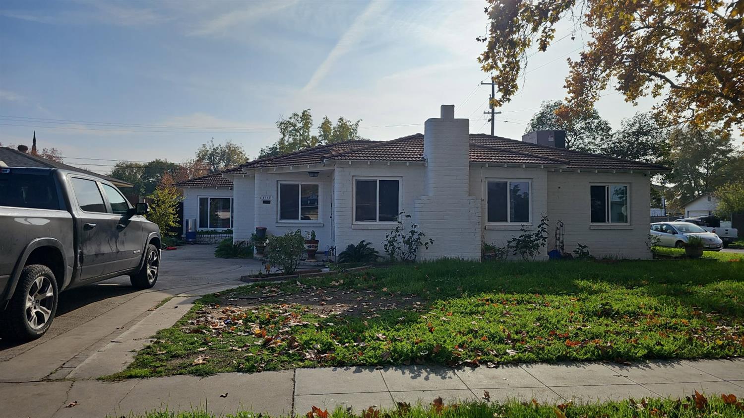 4904 E Nevada Ave, Fresno, CA 93727