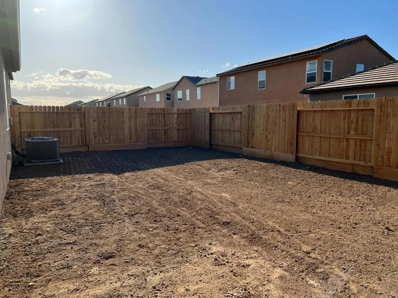 6734 E Cambridge Ave, Fresno, CA 93727