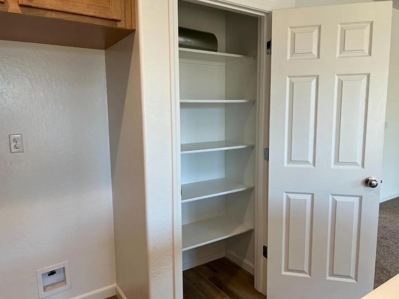 6734 E Cambridge Ave, Fresno, CA 93727