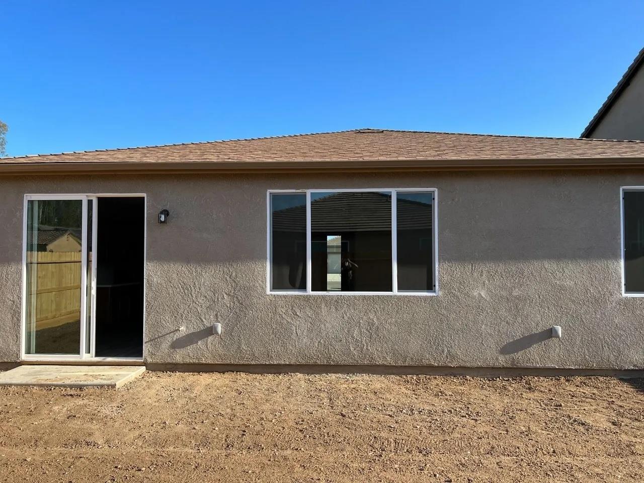 6734 E Cambridge Ave, Fresno, CA 93727