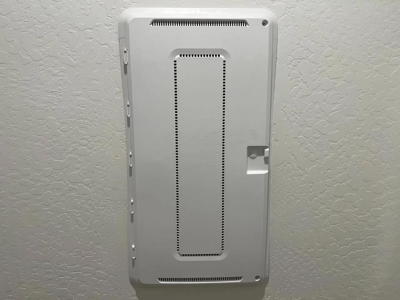 6734 E Cambridge Ave, Fresno, CA 93727