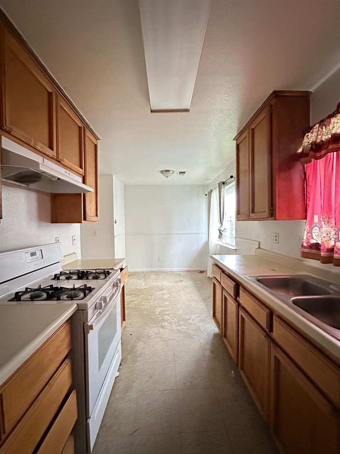 27428 Georgia Ave, Madera, CA 93637