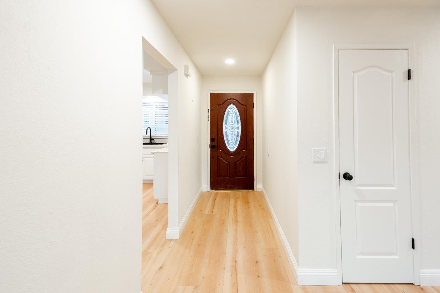 2612 Renn, Clovis, CA 93611