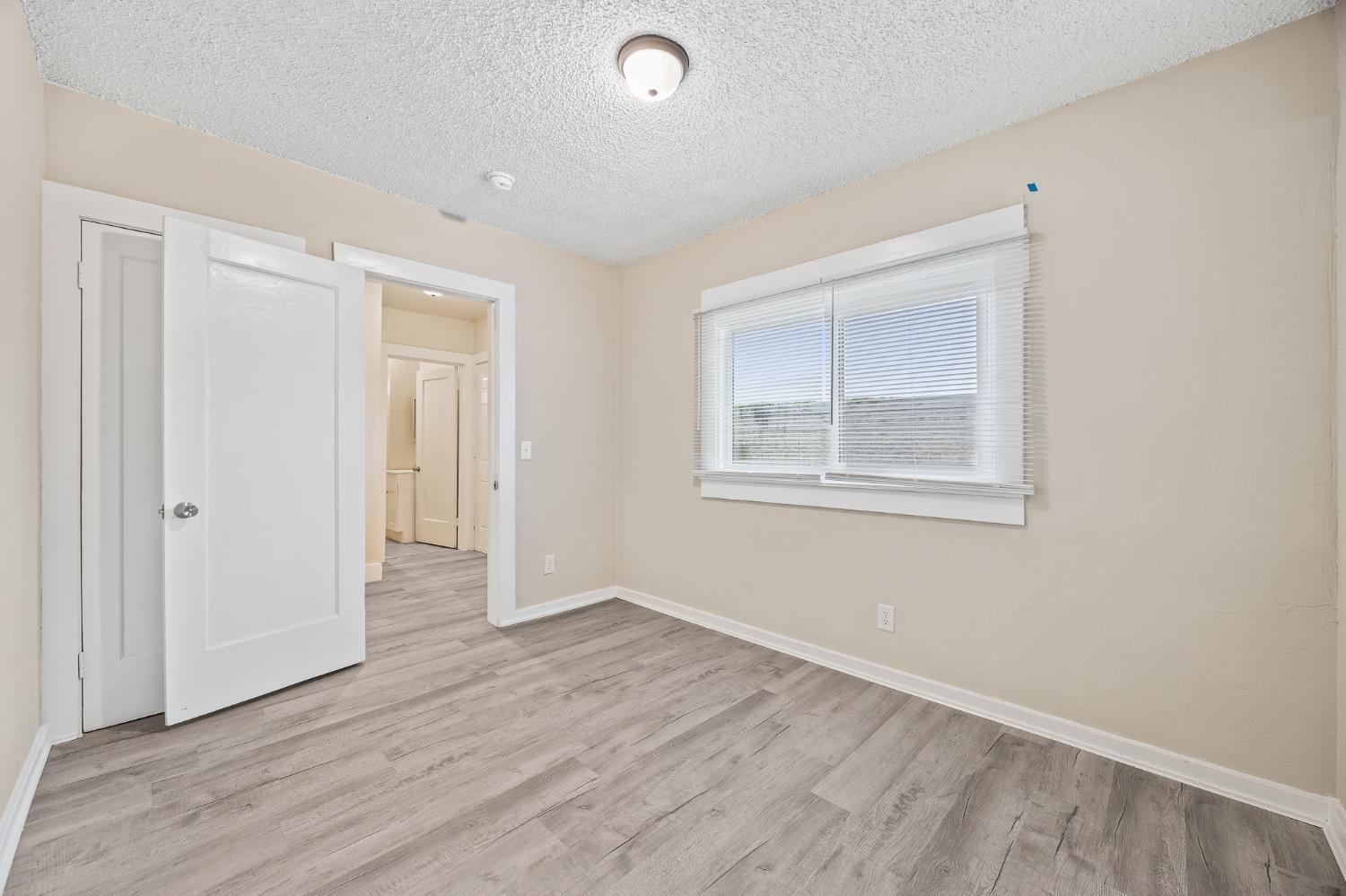 4429 E Thomas Ave, Fresno, CA 93702