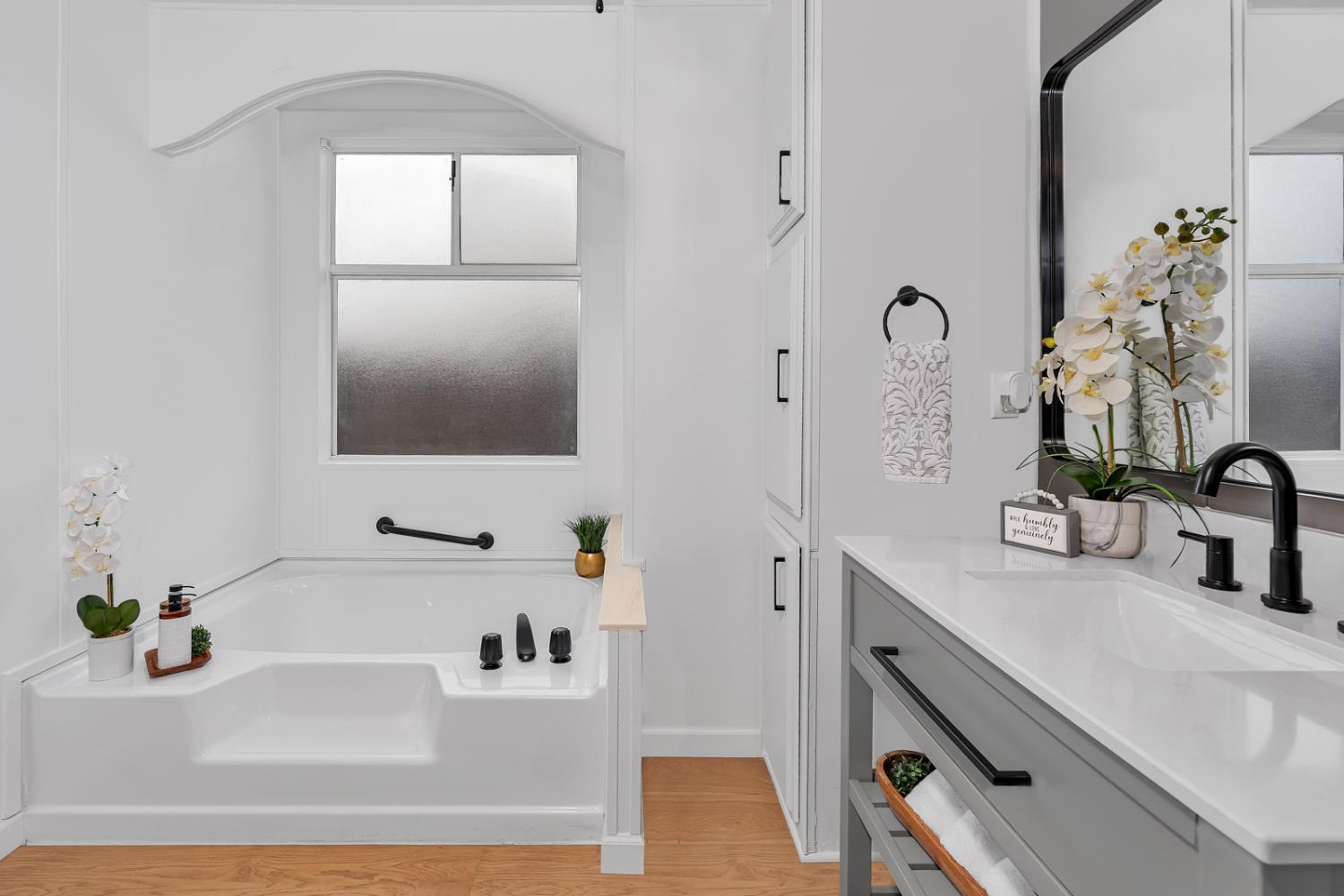 2706 W ashlan Ave #266, Fresno, CA 93705