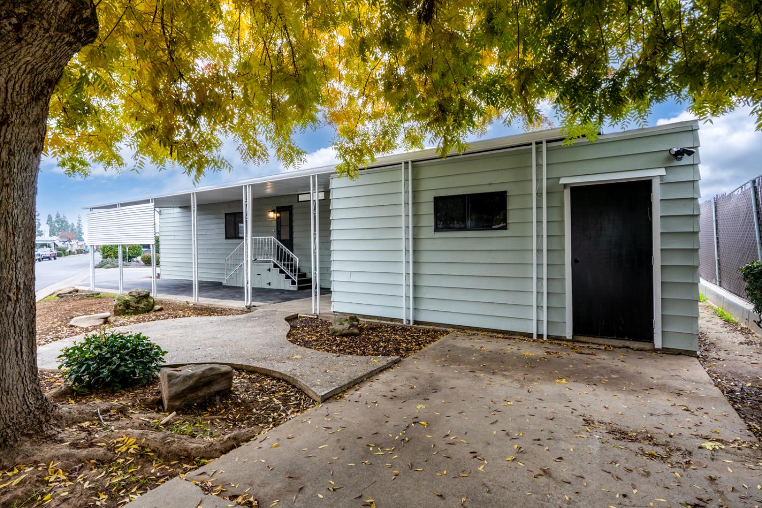 2706 W ashlan Ave #266, Fresno, CA 93705