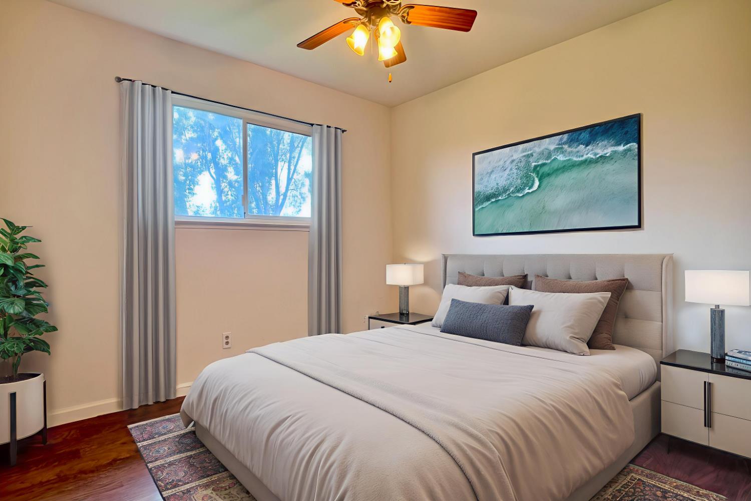 5205 W Lamona Ave, Fresno, CA 93722