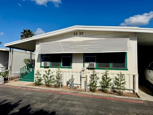 105 W Herndon Ave #100, Fresno, CA 93650