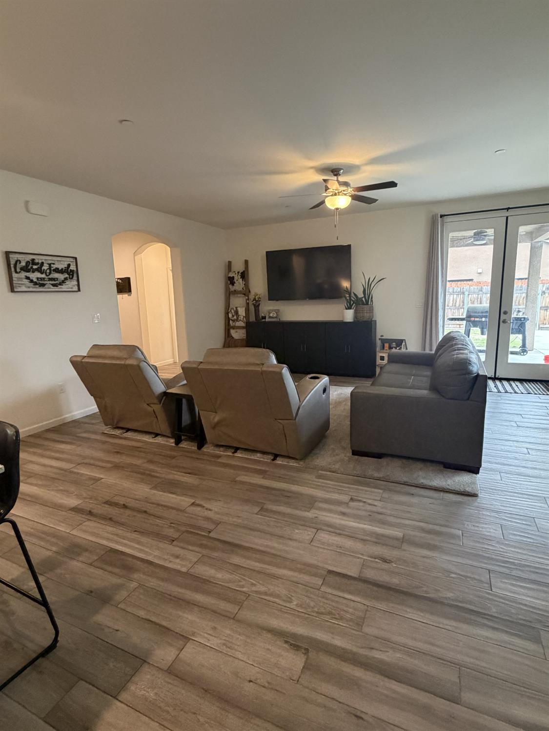 2454 HUDSON, Kingsburg, CA 93631