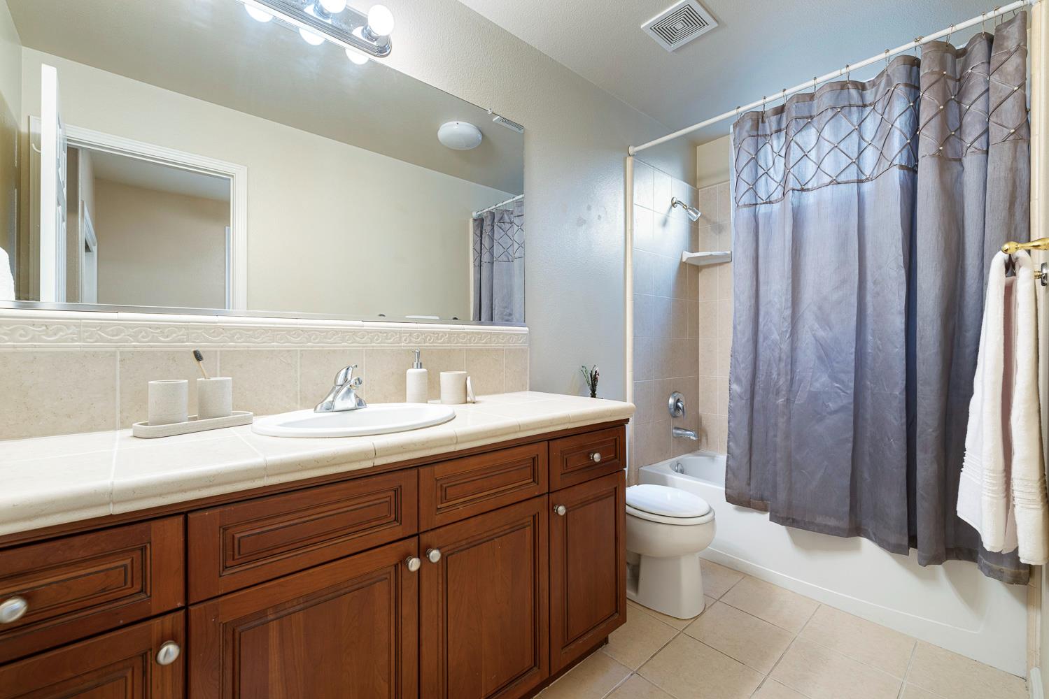 4674 N Arrow Ridge Way, Clovis, CA 93619