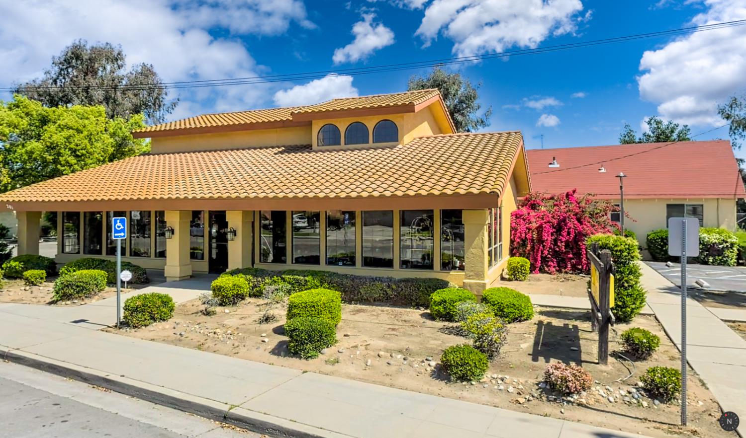 201 N I St, Madera, CA 93637