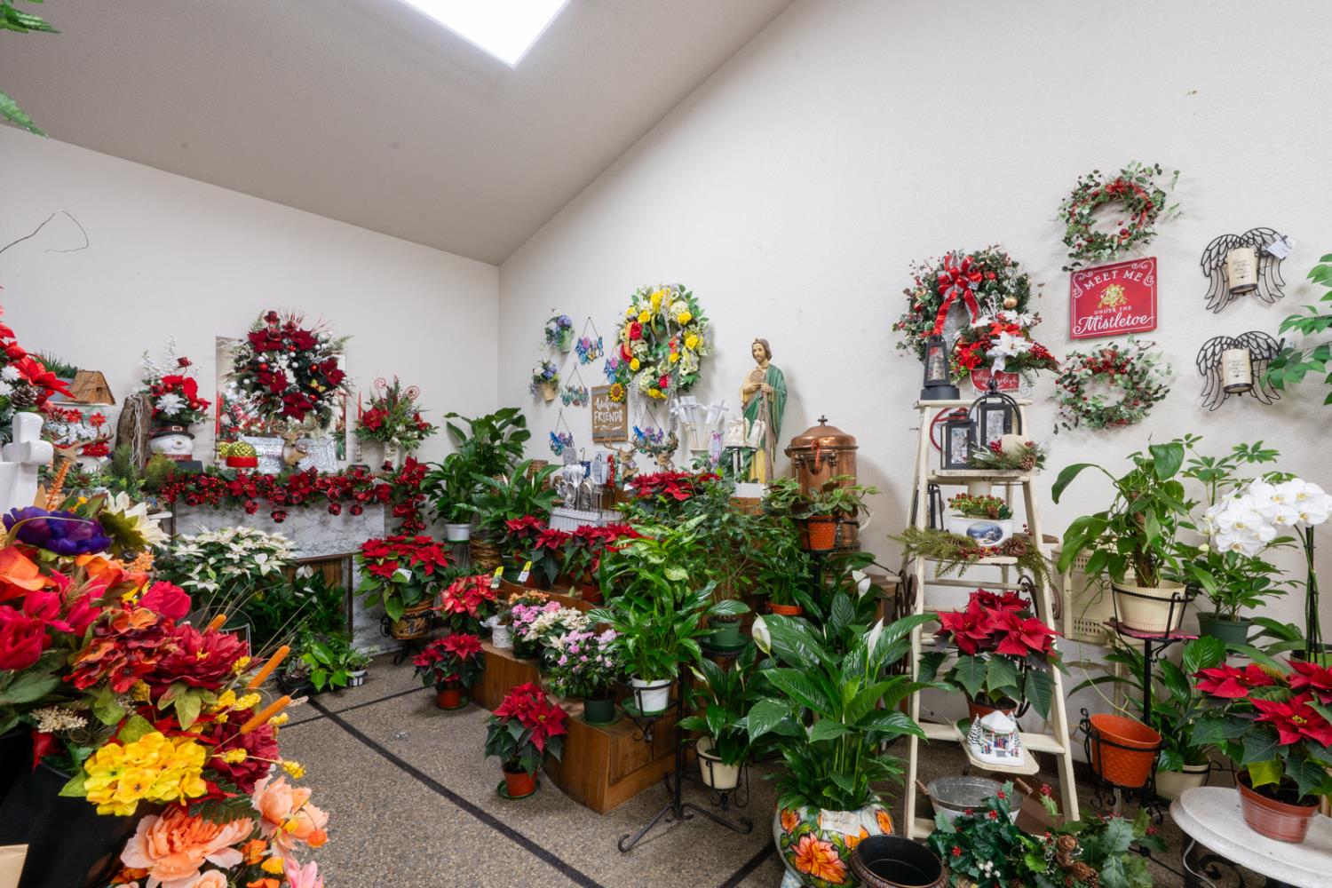 201 N I St, Madera, CA 93637