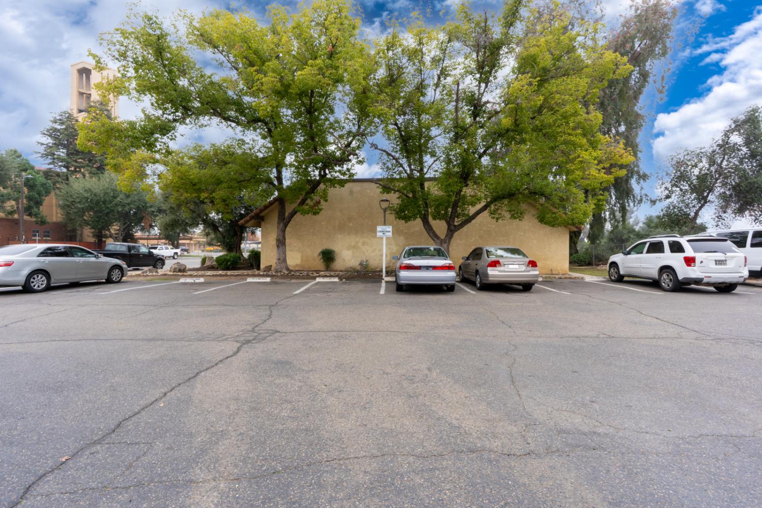 201 N I St, Madera, CA 93637