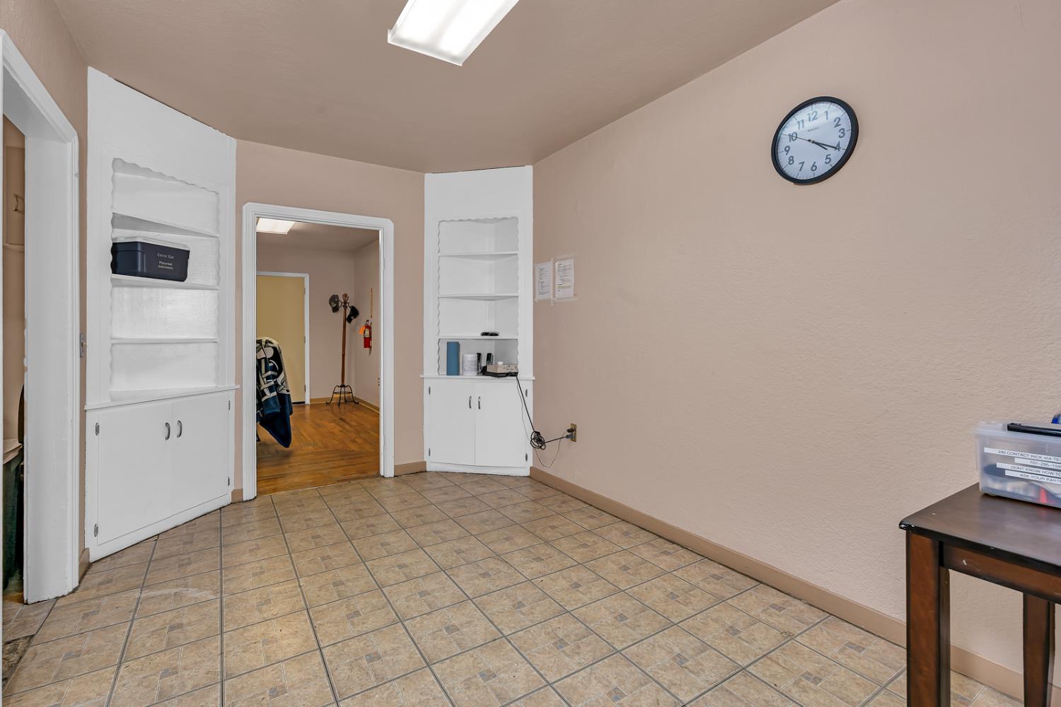 201 N I St, Madera, CA 93637