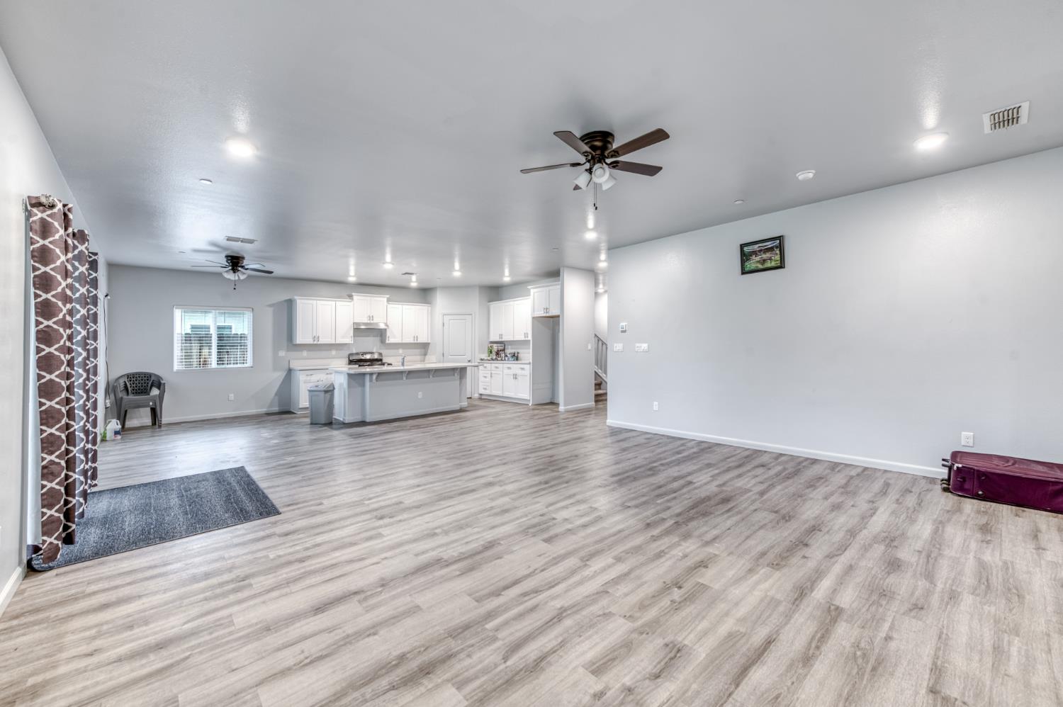 1391 Shoreside Dr, Madera, CA 93637