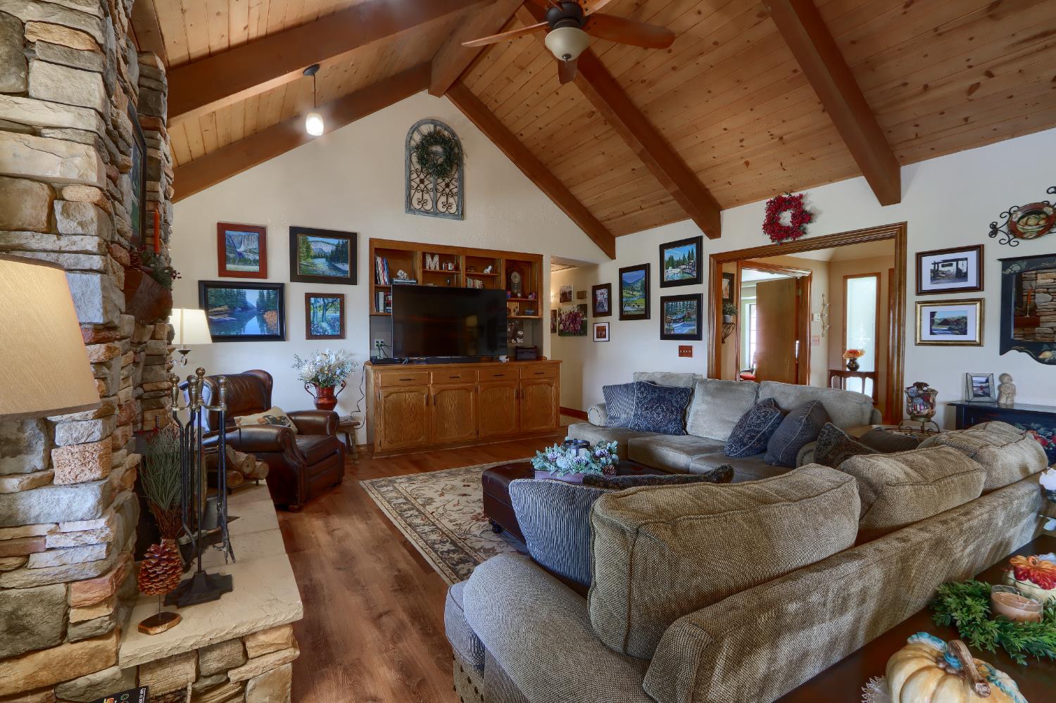 49873 Sunset Dr, Coarsegold, CA 93614