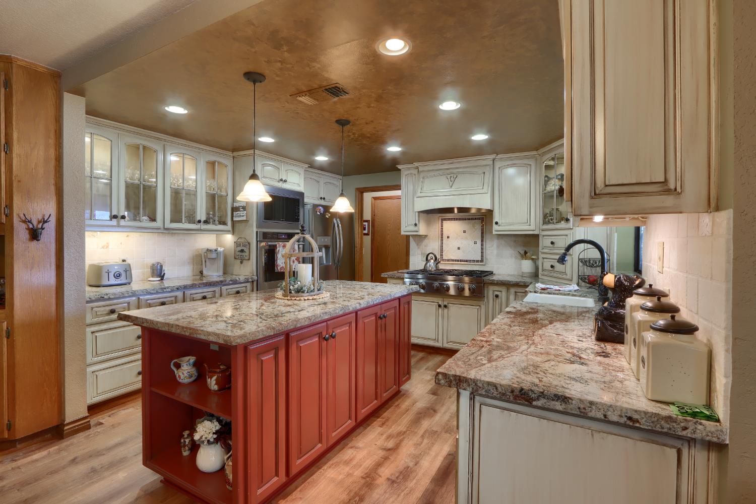 49873 Sunset Dr, Coarsegold, CA 93614