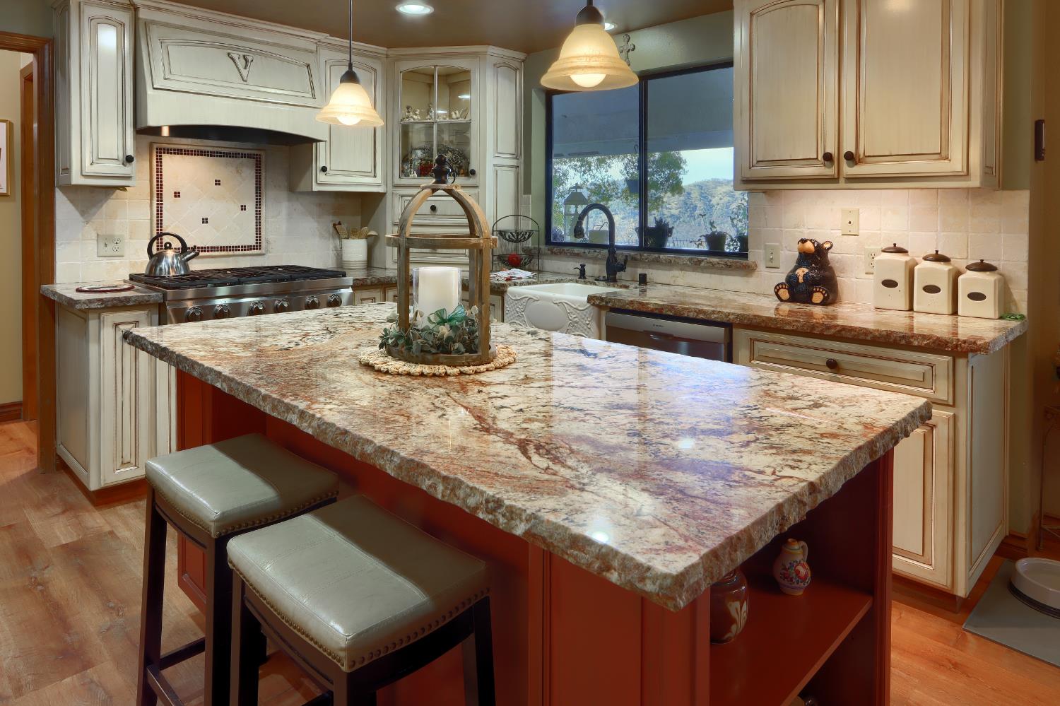 49873 Sunset Dr, Coarsegold, CA 93614