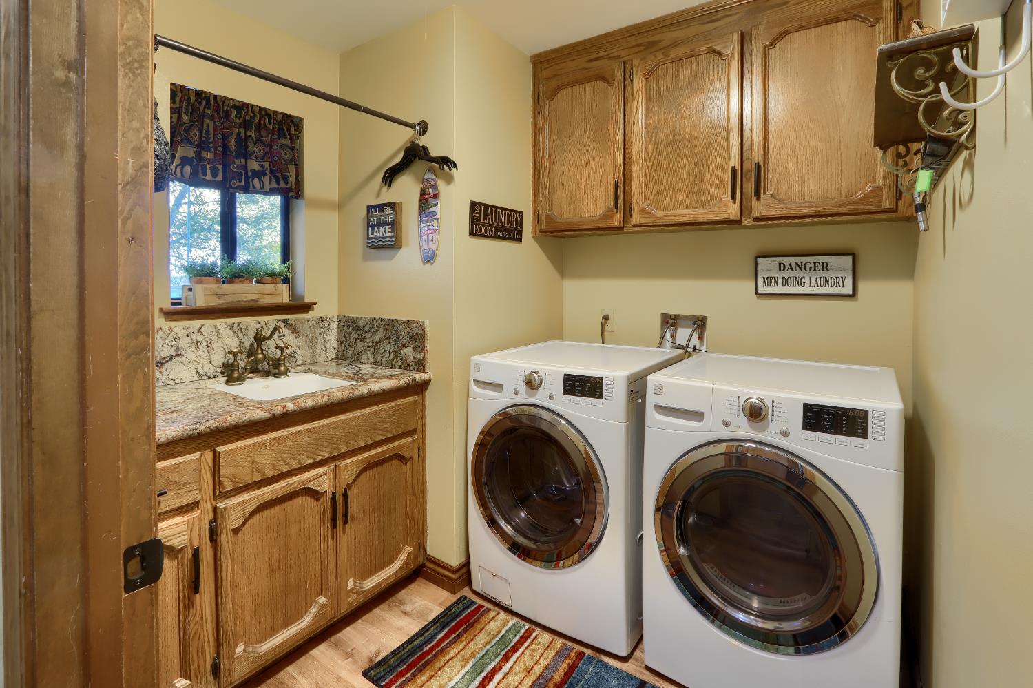 49873 Sunset Dr, Coarsegold, CA 93614