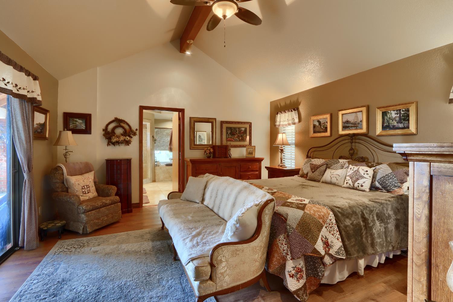 49873 Sunset Dr, Coarsegold, CA 93614