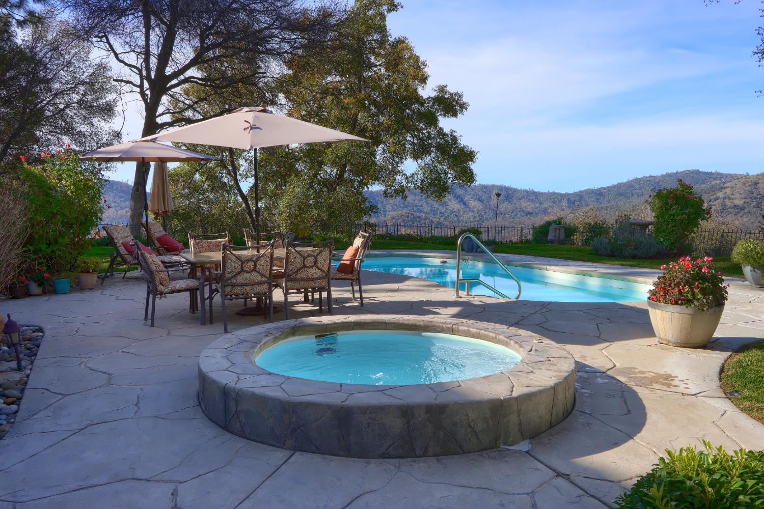 49873 Sunset Dr, Coarsegold, CA 93614