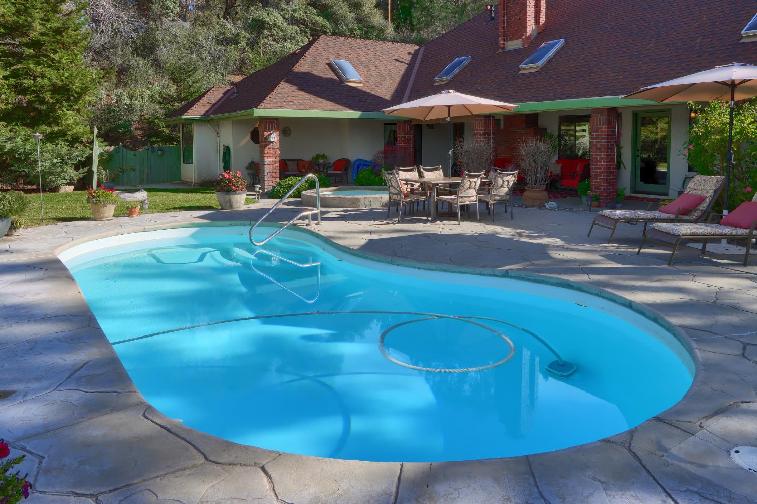 49873 Sunset Dr, Coarsegold, CA 93614