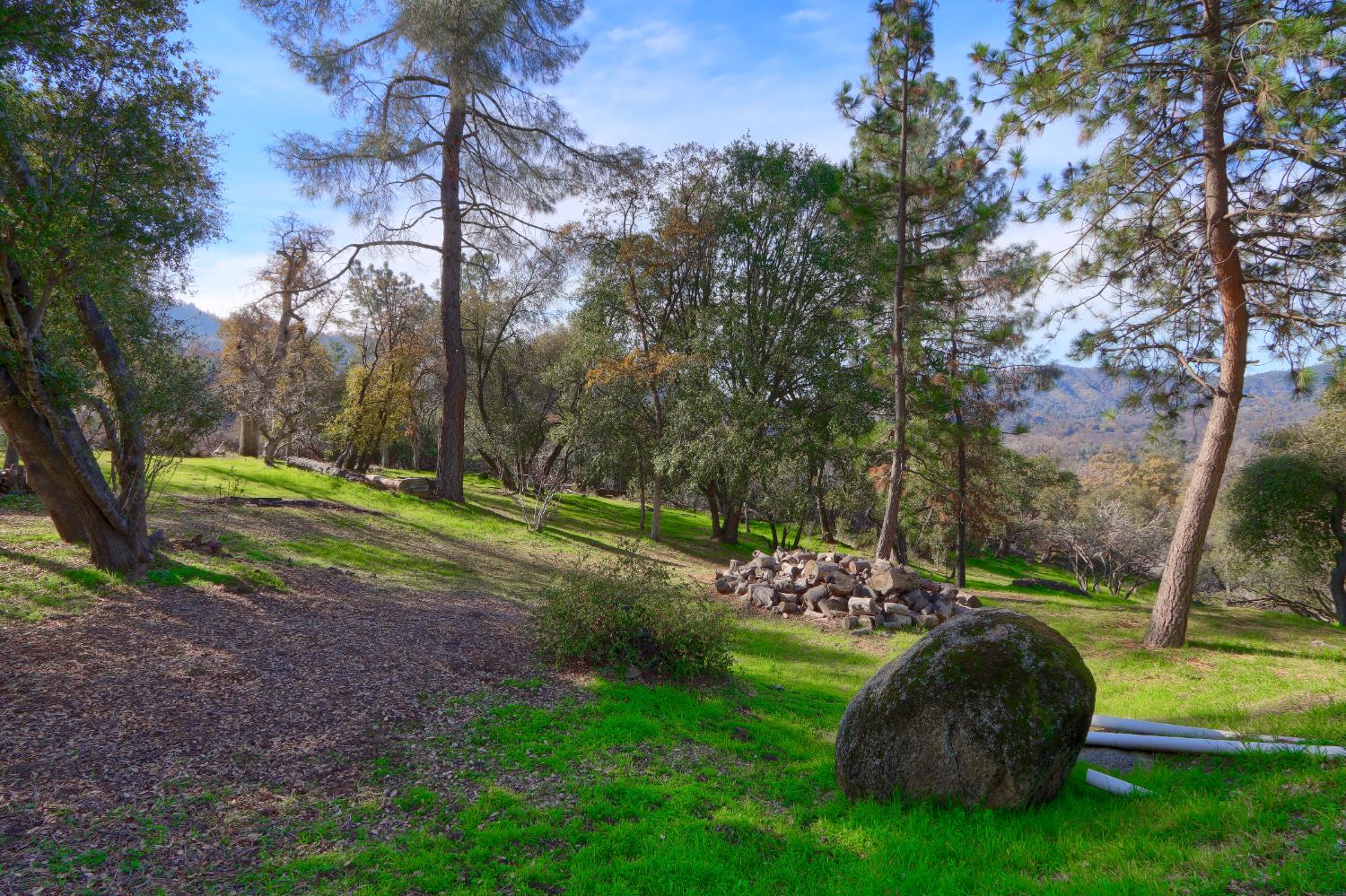 49873 Sunset Dr, Coarsegold, CA 93614