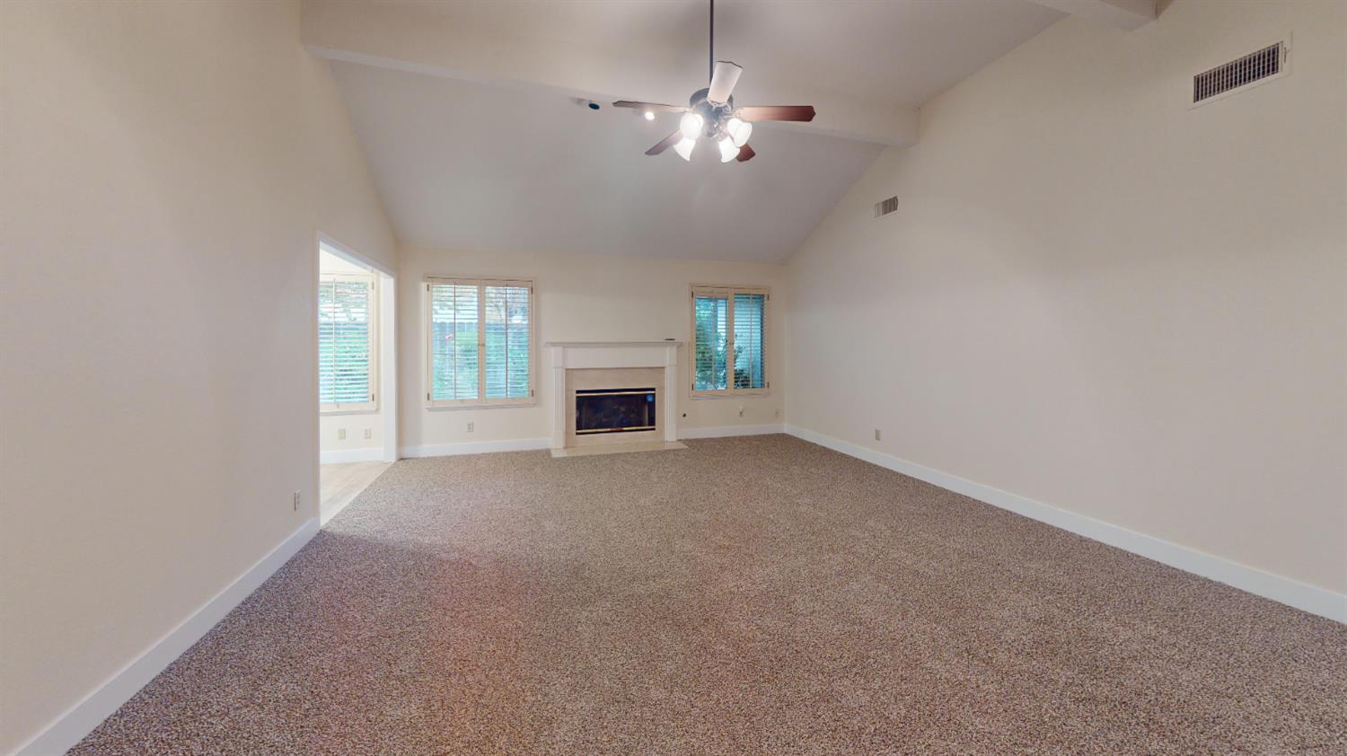 6317 N Marks Ave, Fresno, CA 93711