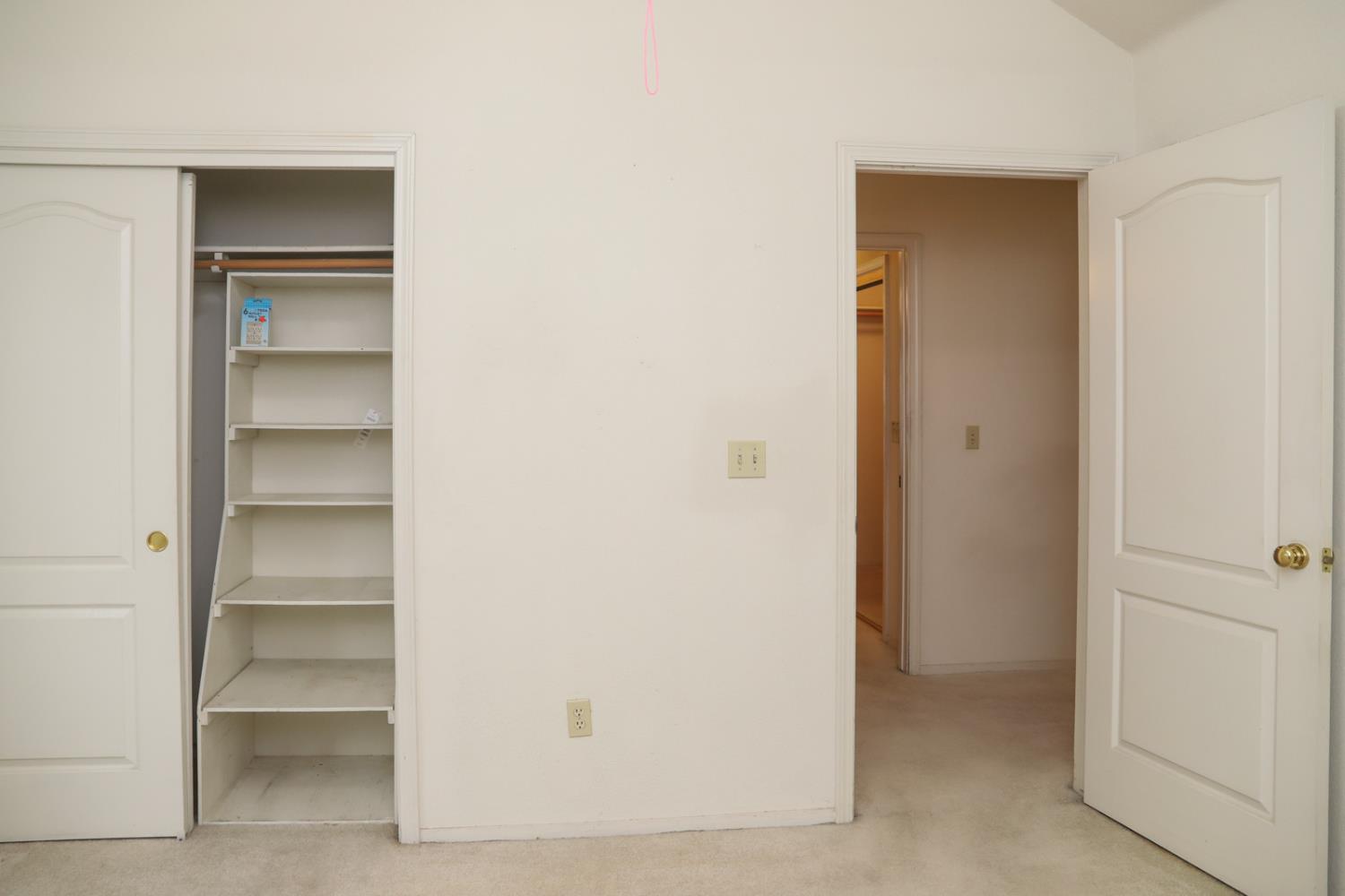 1340 E Omaha Ave, Fresno, CA 93720