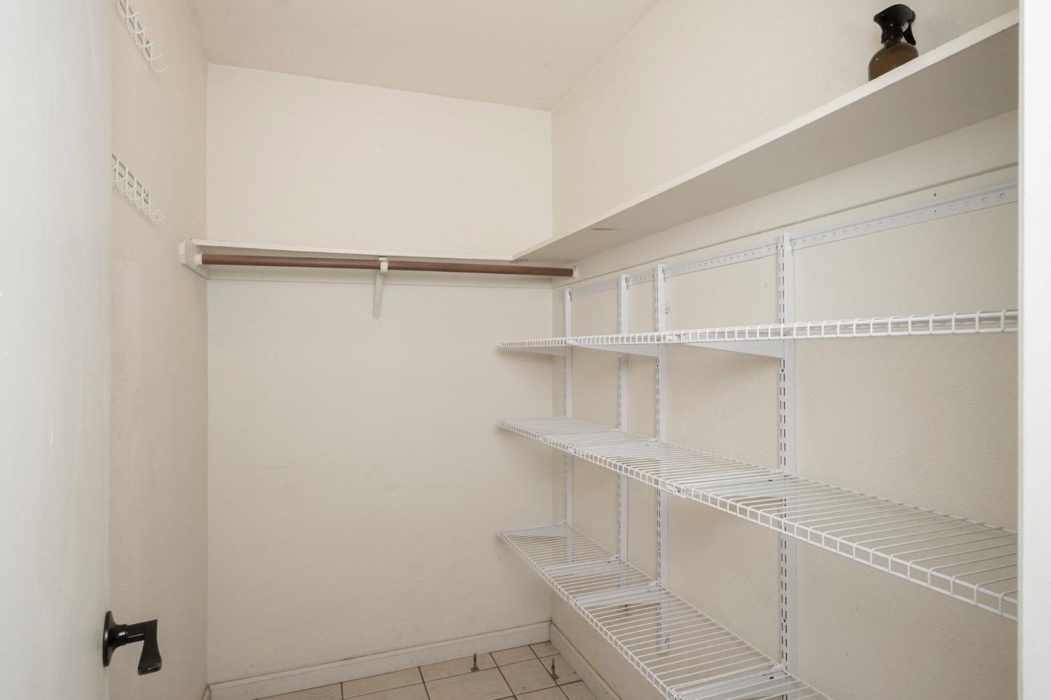 3670 W Fedora Ave, Fresno, CA 93722