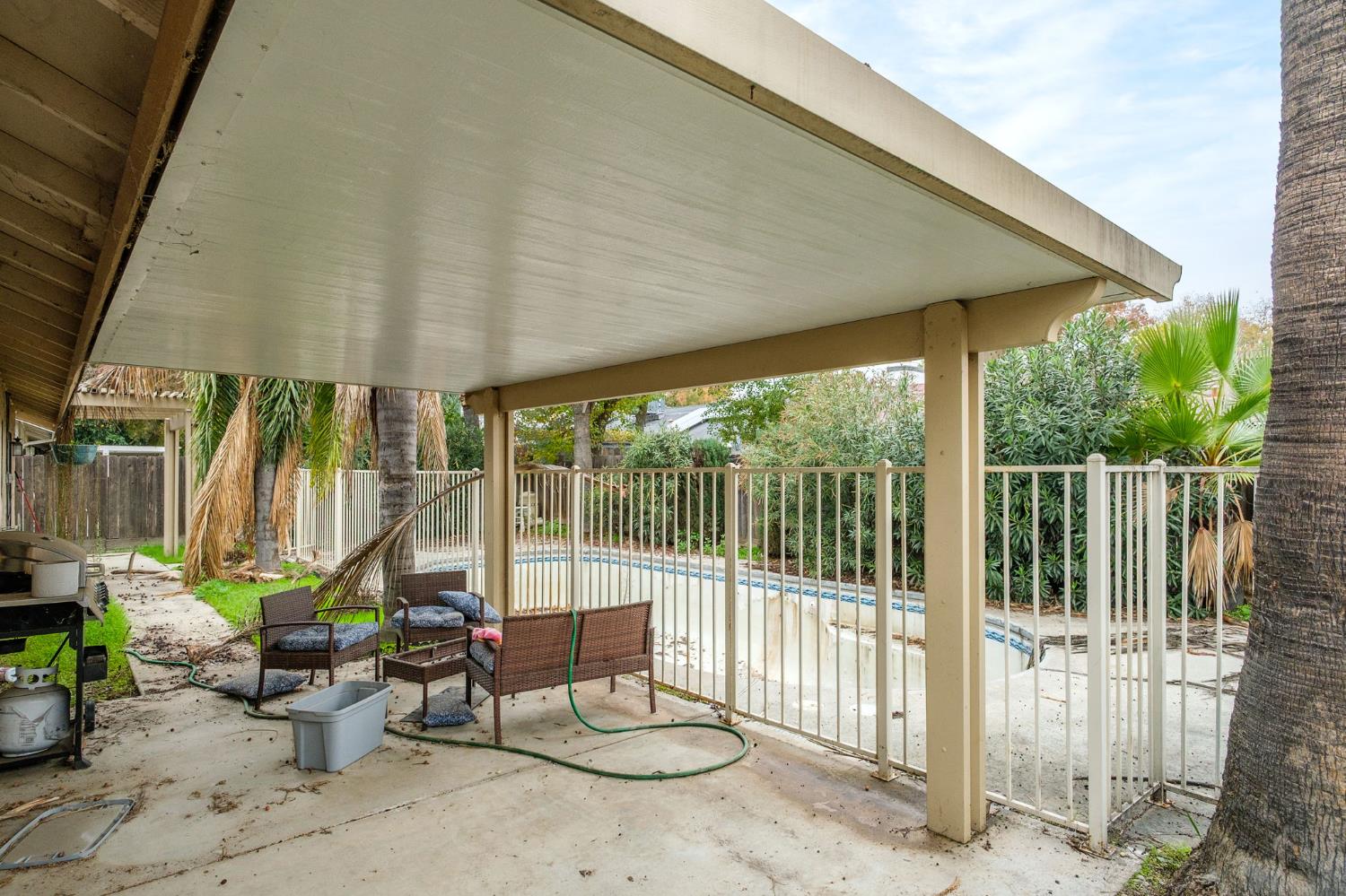 3670 W Fedora Ave, Fresno, CA 93722