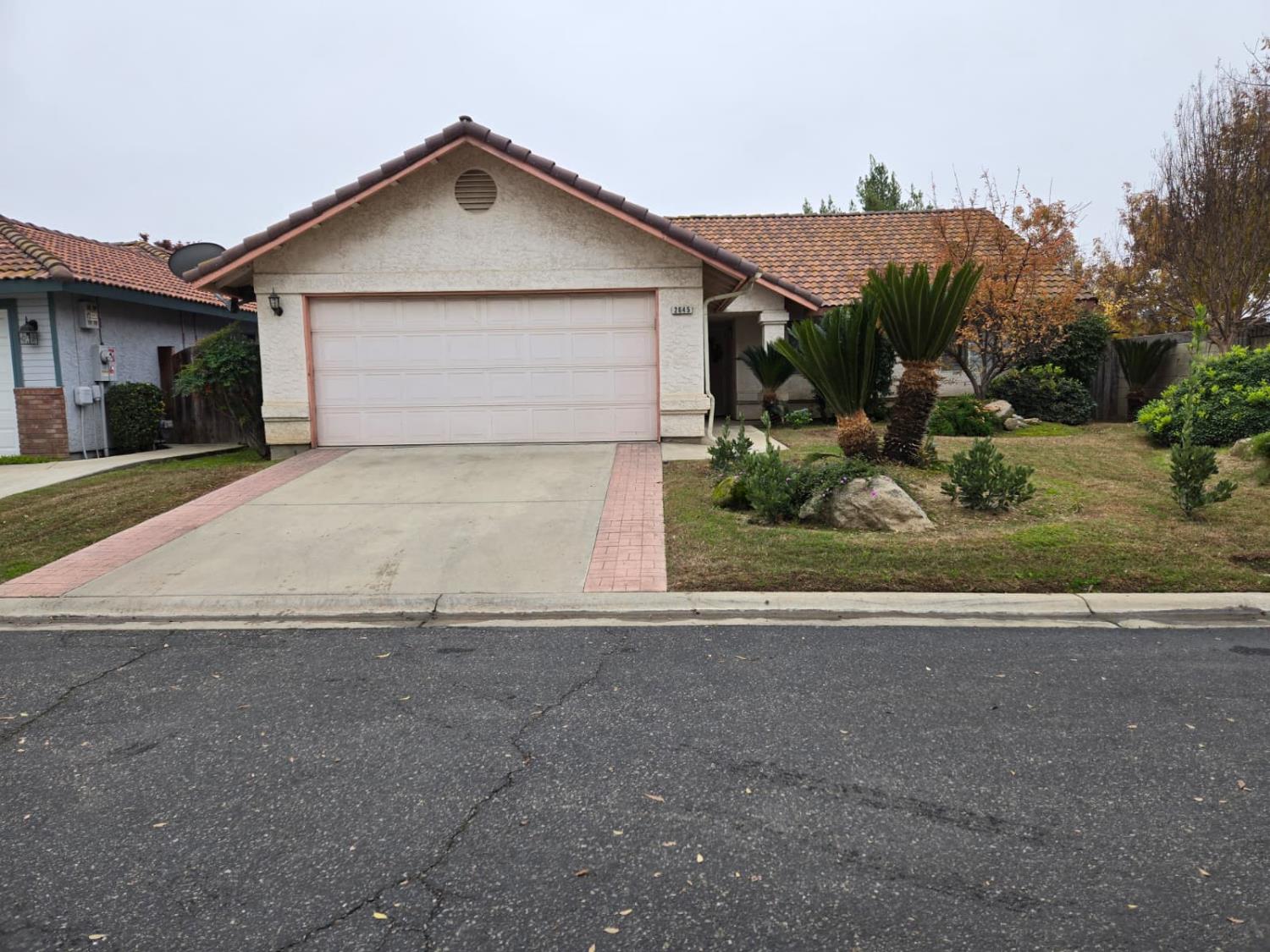 2645 Fowler Ave, Clovis, CA 93611