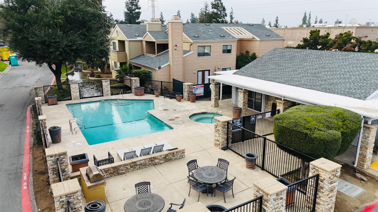 7675 N 1St St #202, Fresno, CA 93720