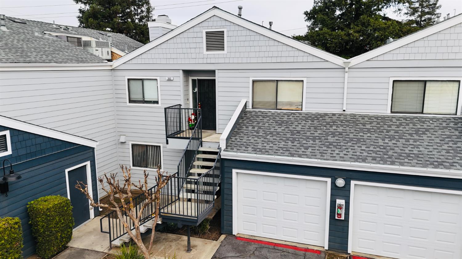 7675 N 1St St #202, Fresno, CA 93720