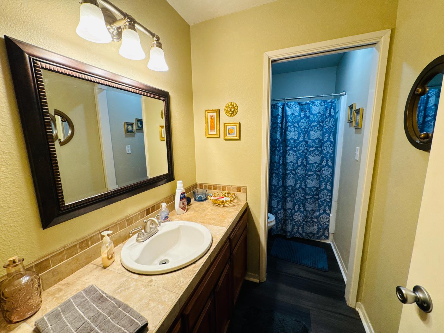 7675 N 1St St #202, Fresno, CA 93720