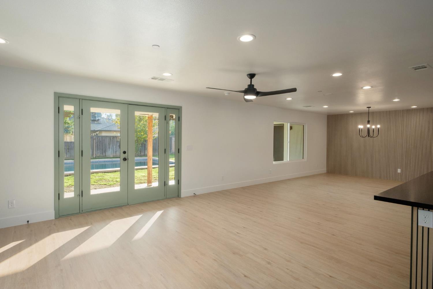 1465 E Escalon Ave, Fresno, CA 93710